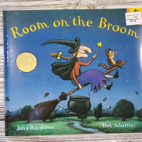 Halloween Dragon Top & Book Bundle - Picture 5 of 5